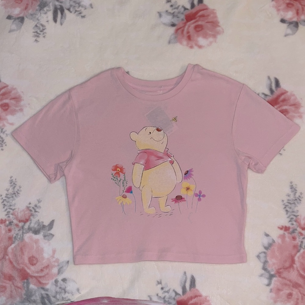 New Cute Winnie the Pooh crop tee.